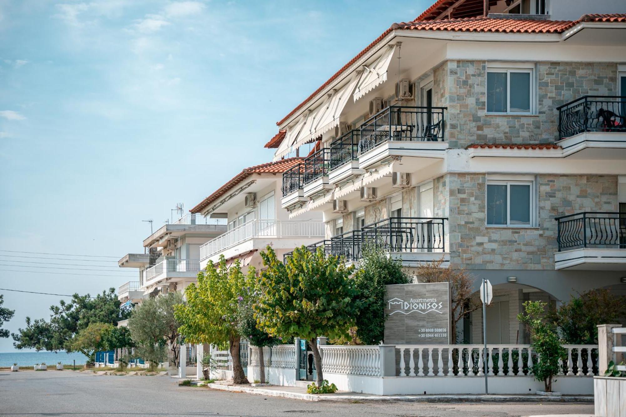 Dionisos Apartments Paralia Dionisiou Extérieur photo